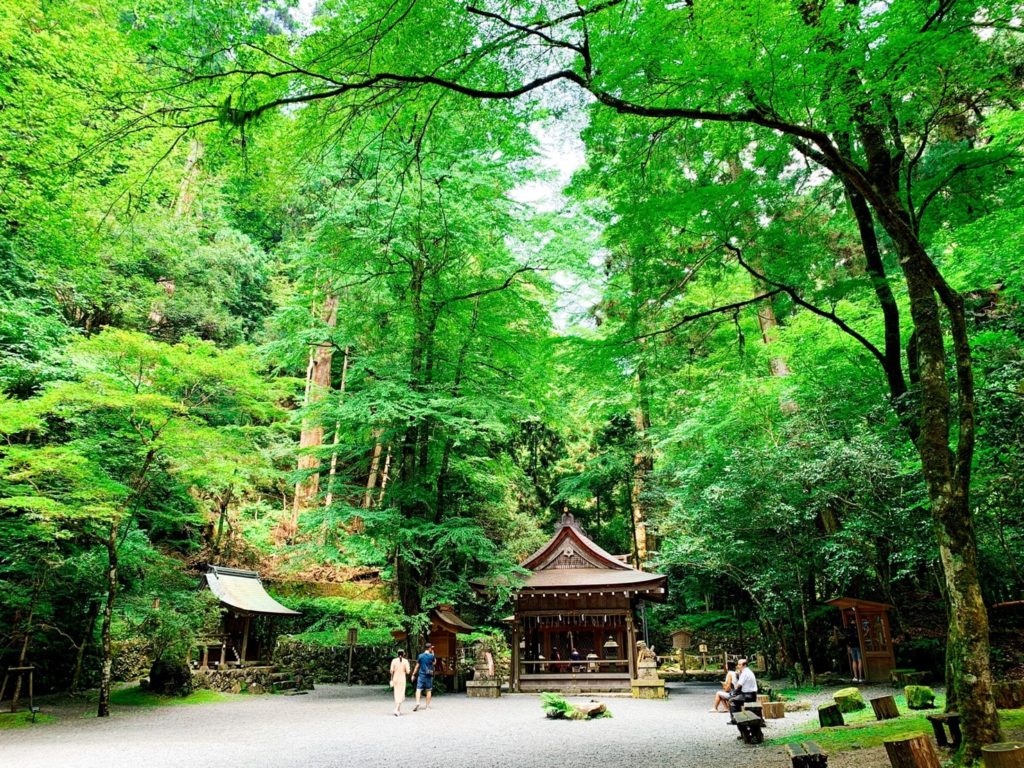 貴船神社　奥宮　龍穴